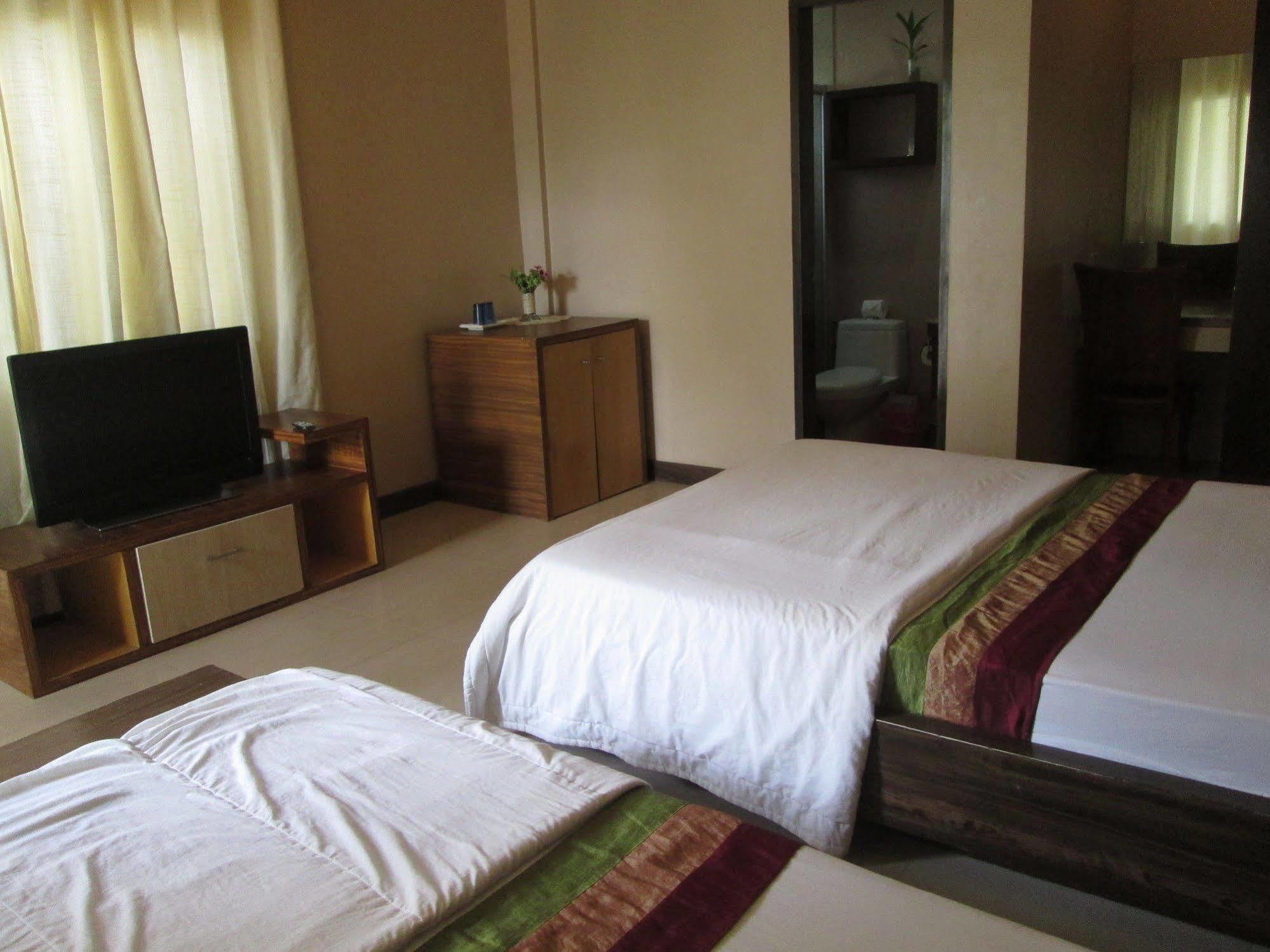Balabag  Seabird International Resort מראה חיצוני תמונה